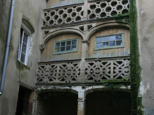 Cour renaissance - rue Général Leclerc