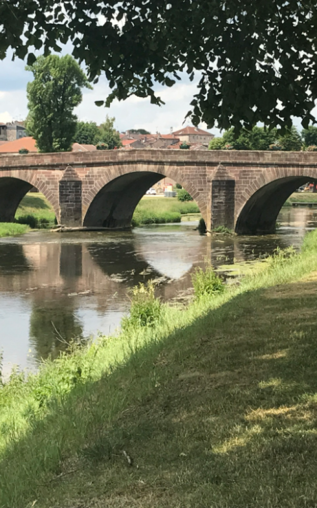 Pont Mirecourt