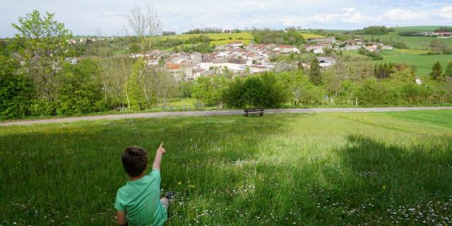 Vue Sur Ville Sur Illon