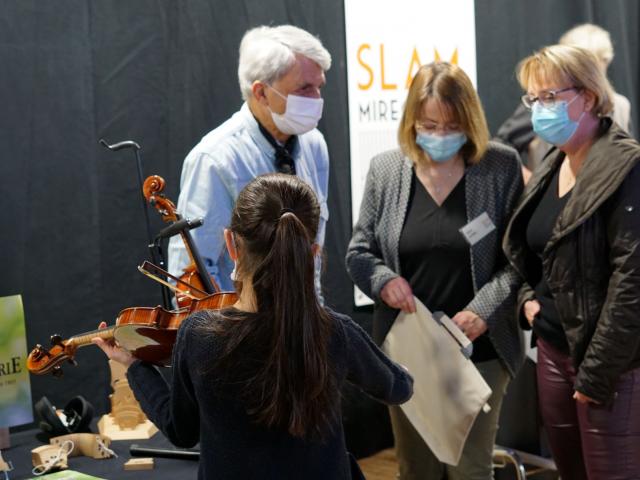 Essai D'instruments Slam